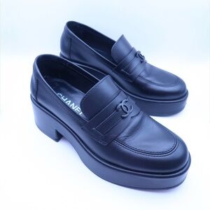 CHANEL Black Leather Platform Block Heel Loafers Logo Accent Round Toe EU 38